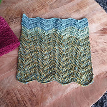 Load image into Gallery viewer, Easy Crochet Dishcloths
